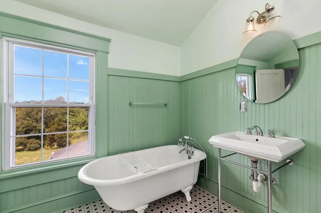 745 Albevanna Spring Road Scottsville VA 24590