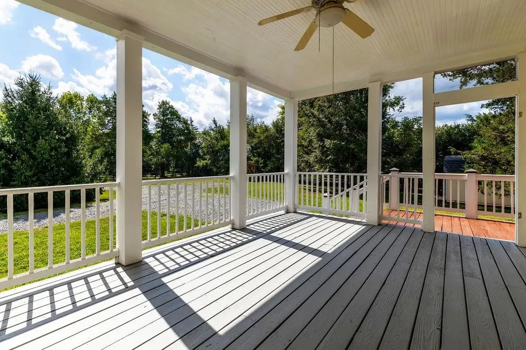 745 Albevanna Spring Road Scottsville VA 24590