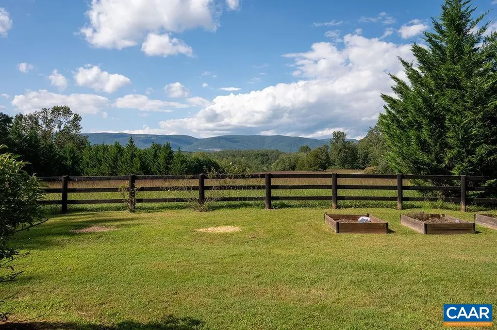 8165 Open Gate Lane Afton VA 22920