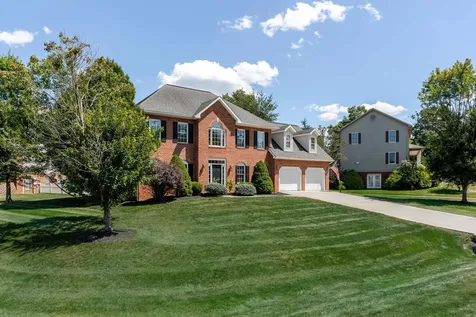 2950 Brookshire Drive Rockingham VA 22801