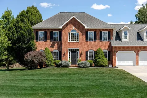 2950 Brookshire Drive Rockingham VA 22801