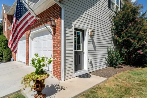 2950 Brookshire Drive Rockingham VA 22801