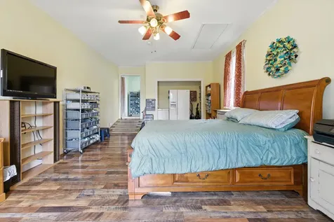 18 Foxhall Lane S Weyers Cave VA 24486