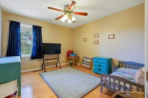 18 Foxhall Lane S Weyers Cave VA 24486