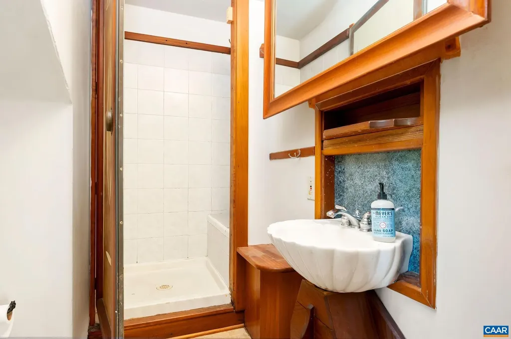 6265 Midway Road Charlottesville VA 22903