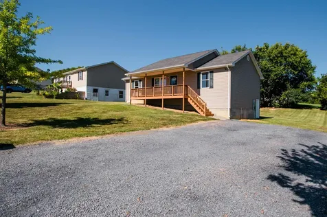 439 Summit Avenue N Woodstock VA 22664