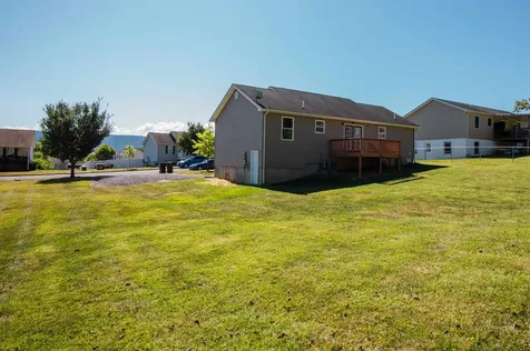 439 Summit Avenue N Woodstock VA 22664