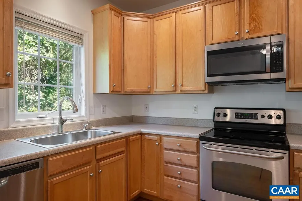 129 Old Fifth Circle Charlottesville VA 22903