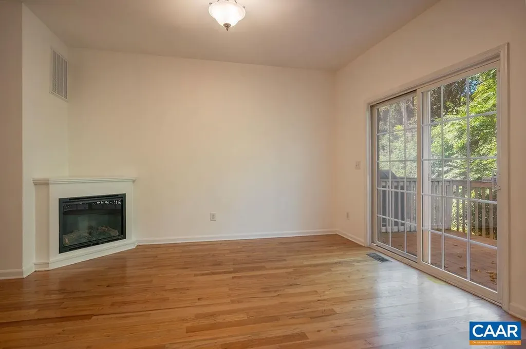 129 Old Fifth Circle Charlottesville VA 22903