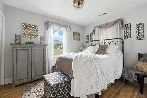 9738 Fairway Drive New Market VA 22844