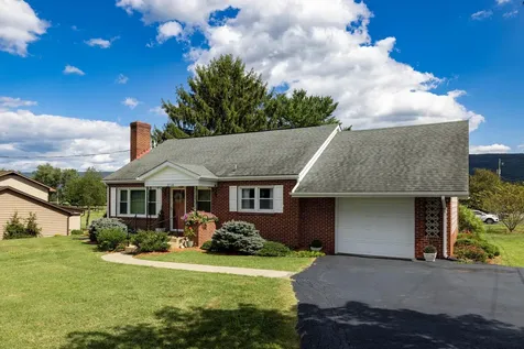 9738 Fairway Drive New Market VA 22844