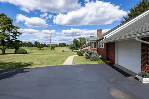 9738 Fairway Drive New Market VA 22844