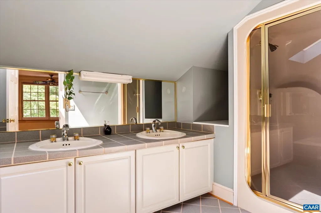 1462 Owensville Road Charlottesville VA 22901