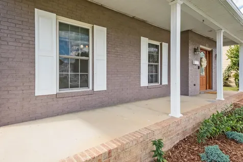 303 Jackson Avenue Elkton VA 22827