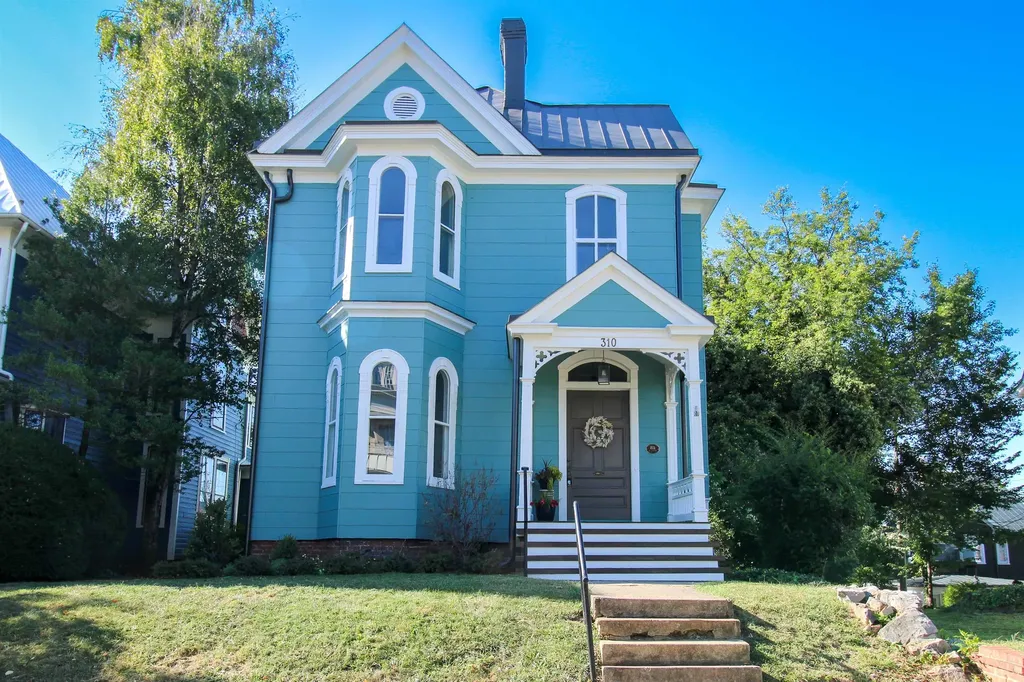 310 Berkeley Place Staunton VA 24401