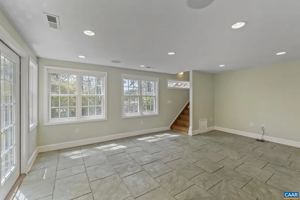 8508 Dick Woods Road Afton VA 22920