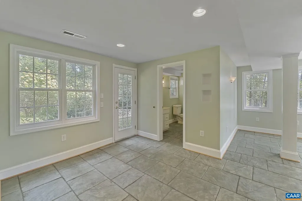 8508 Dick Woods Road Afton VA 22920