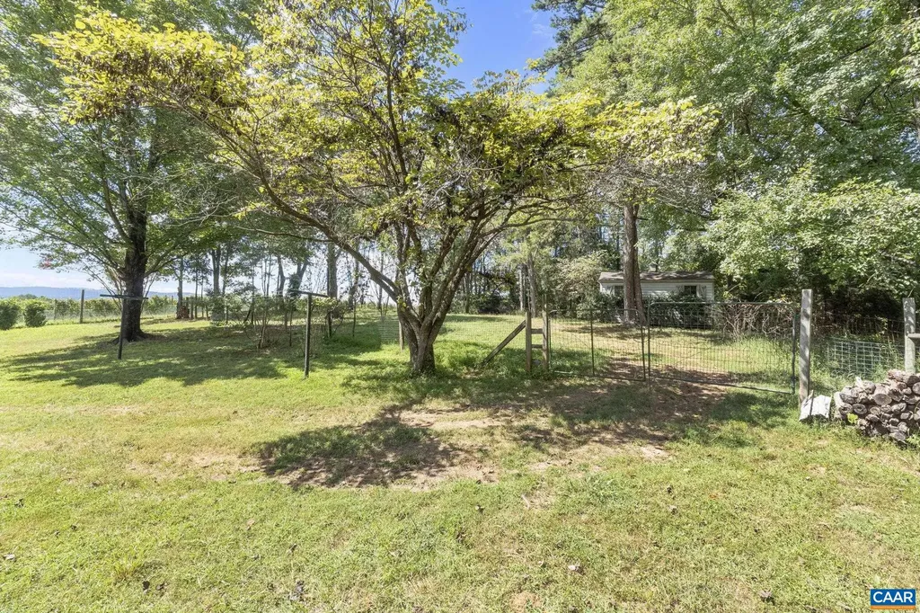 8508 Dick Woods Road Afton VA 22920