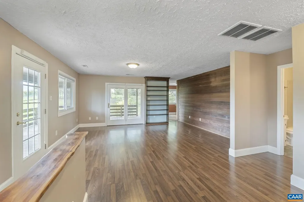 8508 Dick Woods Road Afton VA 22920