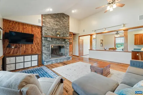 27233 Horseshoe Road Culpeper VA 22701