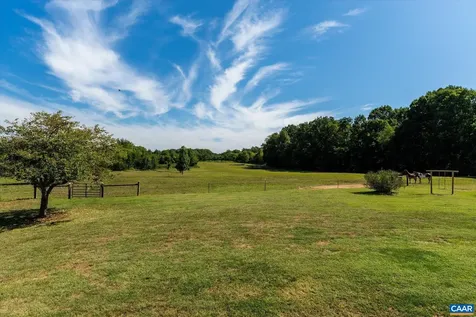 27233 Horseshoe Road Culpeper VA 22701