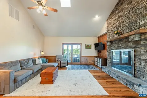 27233 Horseshoe Road Culpeper VA 22701