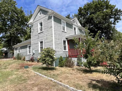 909 Maple Street Staunton VA 24401