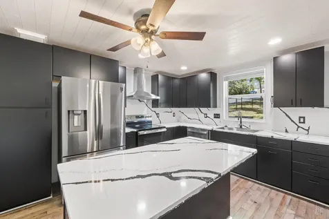 477 Chestnut Avenue Waynesboro VA 22980