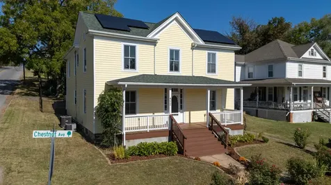 477 Chestnut Avenue Waynesboro VA 22980