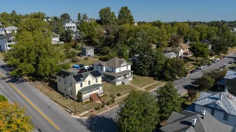 477 Chestnut Avenue Waynesboro VA 22980