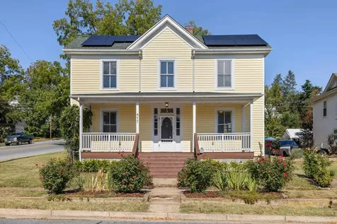477 Chestnut Avenue Waynesboro VA 22980