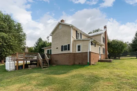 363 Niswander Road Staunton VA 24401