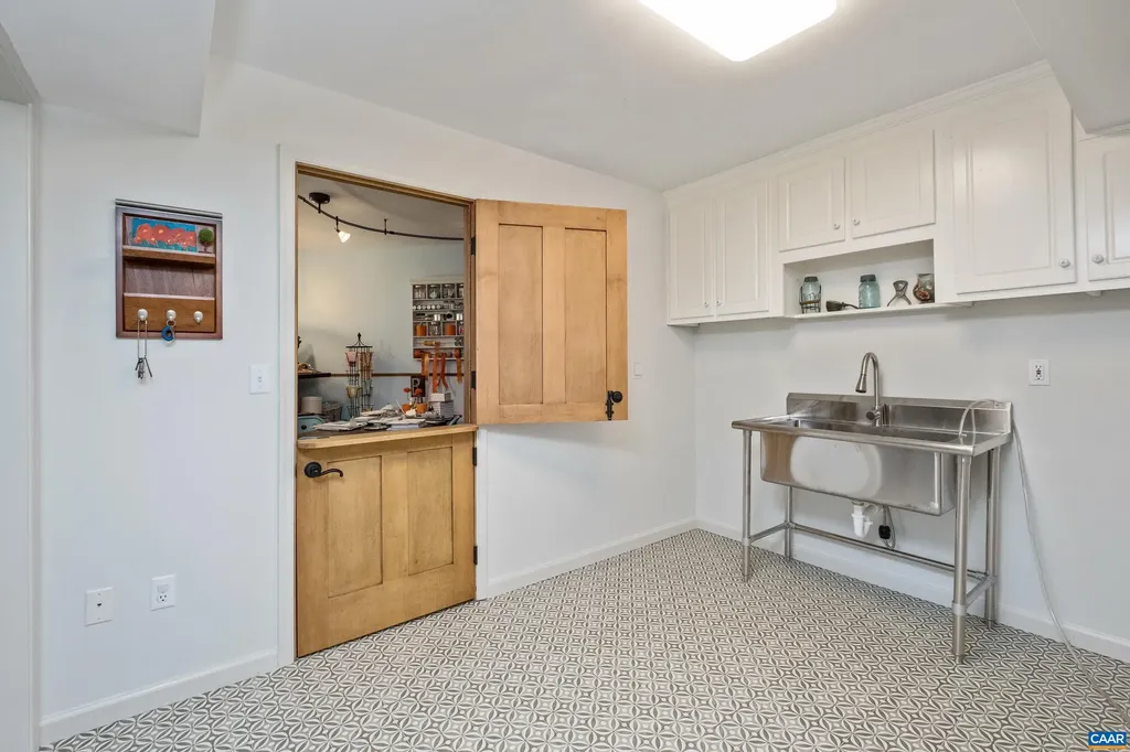 4051 Free Union Road Charlottesville VA 22901