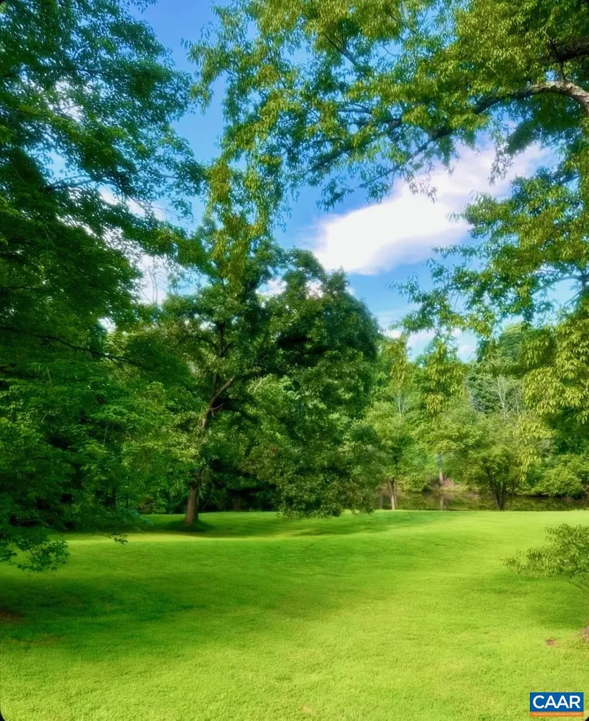 651 Big Oak Road Charlottesville VA 22903