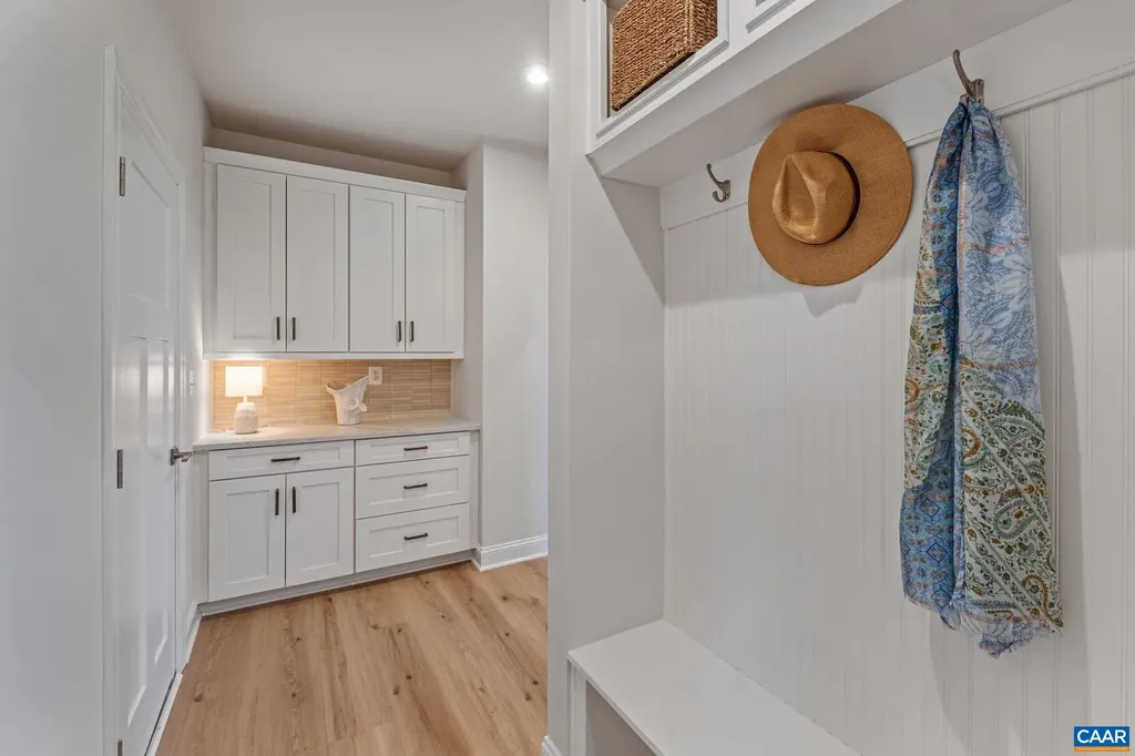 19D Farrow Cove Charlottesville VA 22901