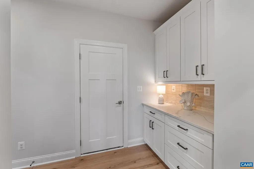 19D Farrow Cove Charlottesville VA 22901