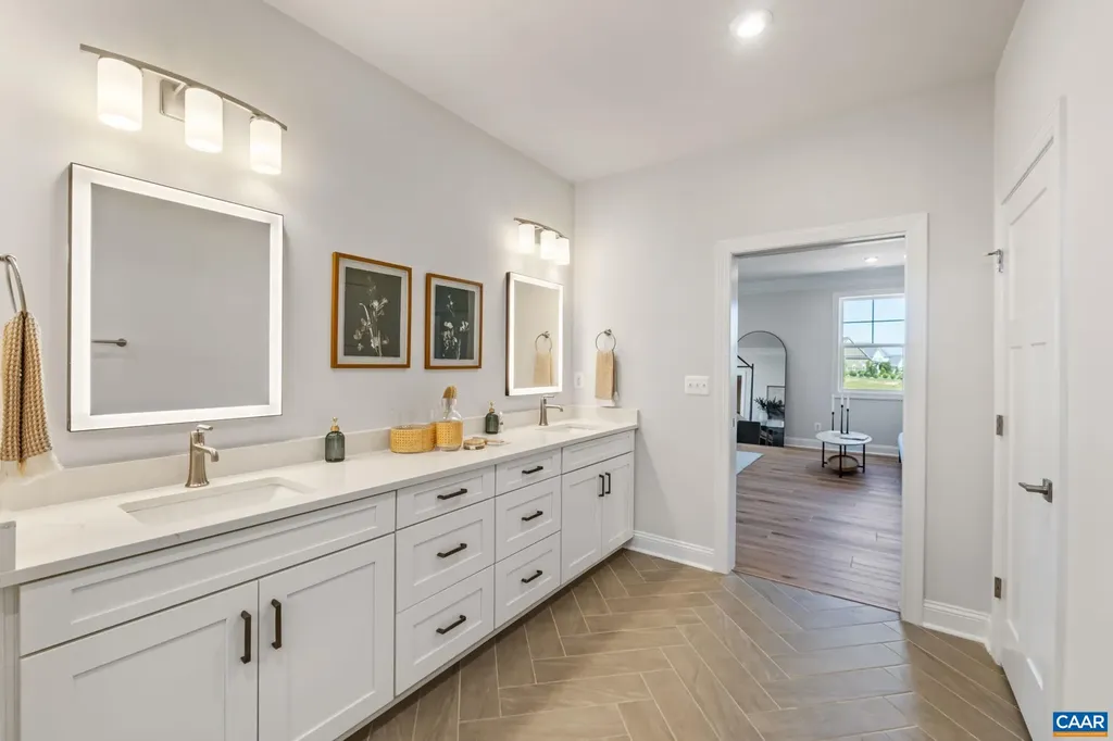 19D Farrow Cove Charlottesville VA 22901