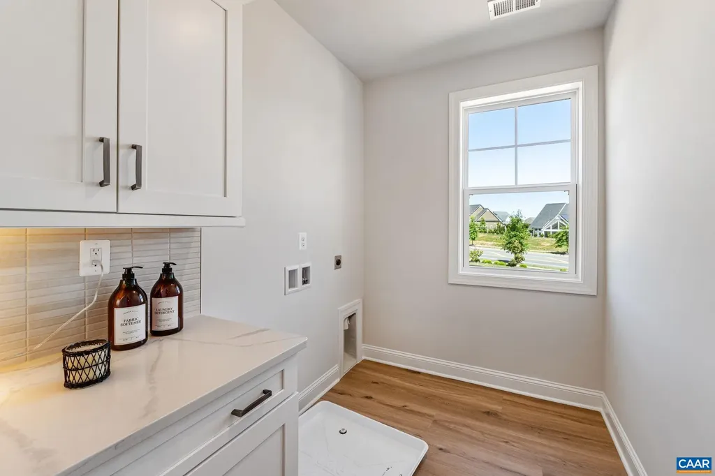 19D Farrow Cove Charlottesville VA 22901