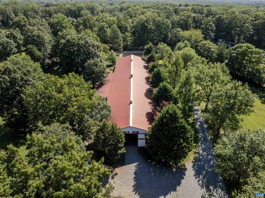 1342 James Madison Highway Gordonsville VA 22942