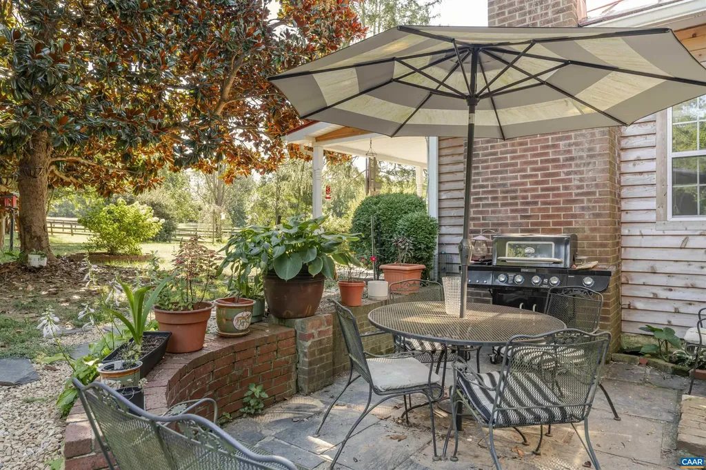 1342 James Madison Highway Gordonsville VA 22942