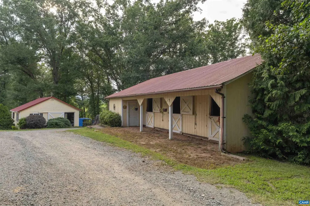 1342 James Madison Highway Gordonsville VA 22942
