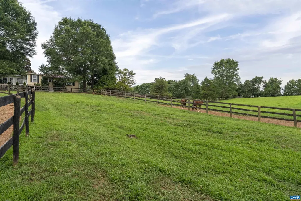 1342 James Madison Highway Gordonsville VA 22942