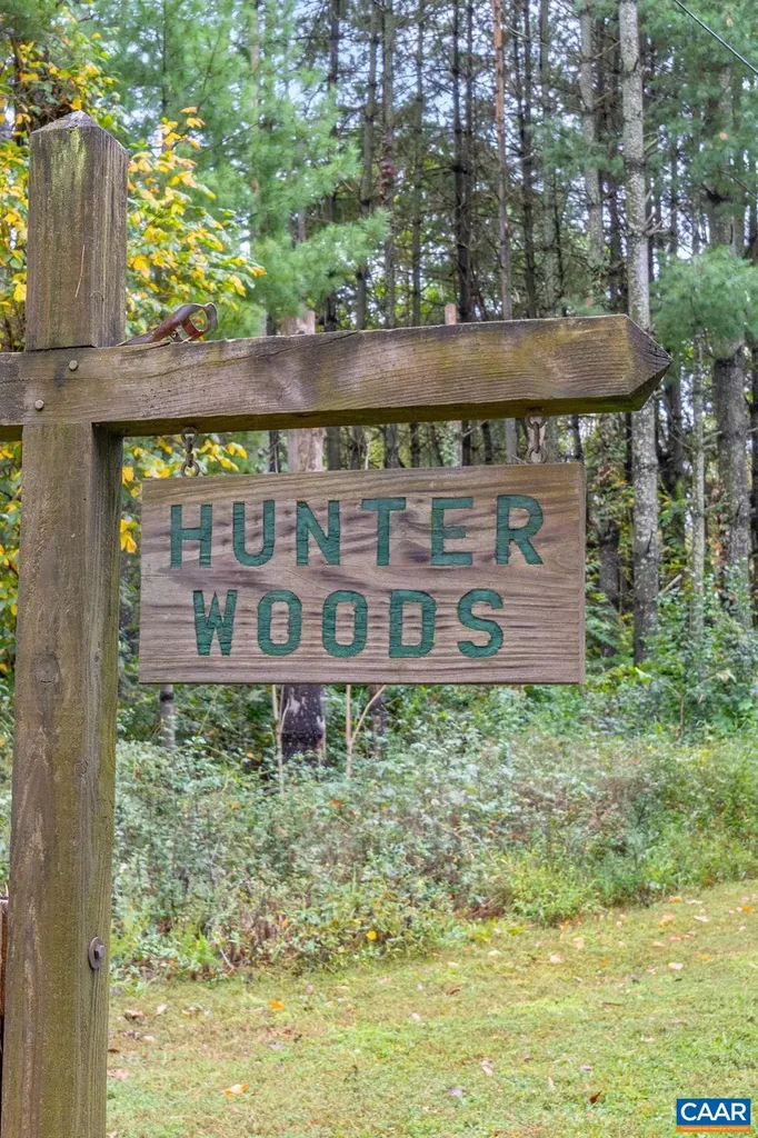 710 Sharps Creek Road Scottsville VA 24590