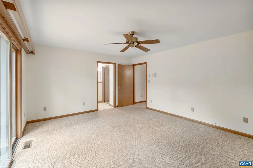 710 Sharps Creek Road Scottsville VA 24590