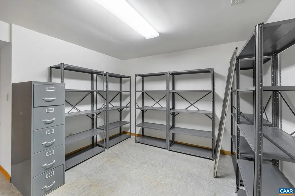 710 Sharps Creek Road Scottsville VA 24590