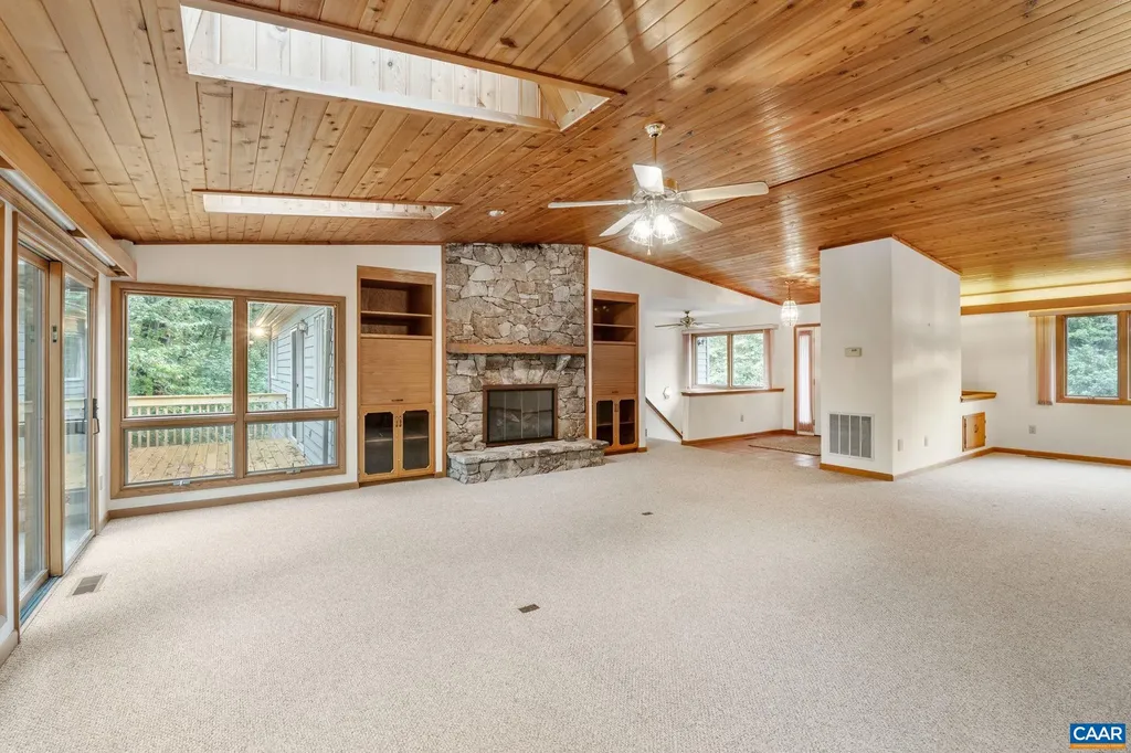 710 Sharps Creek Road Scottsville VA 24590