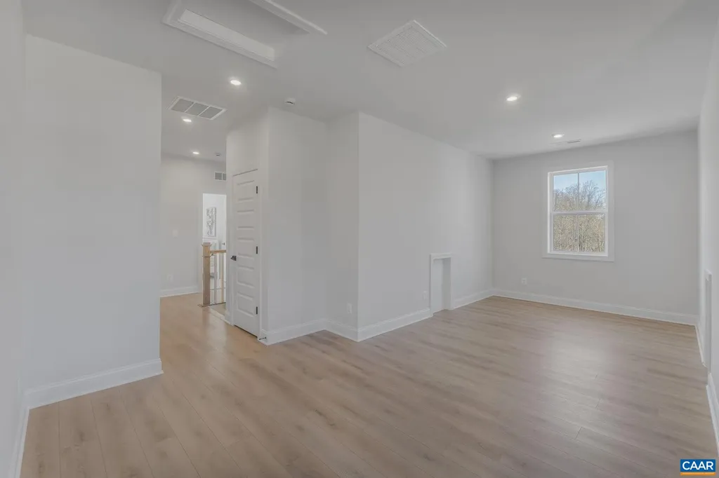 19b Farrow Cove Charlottesville VA 22901