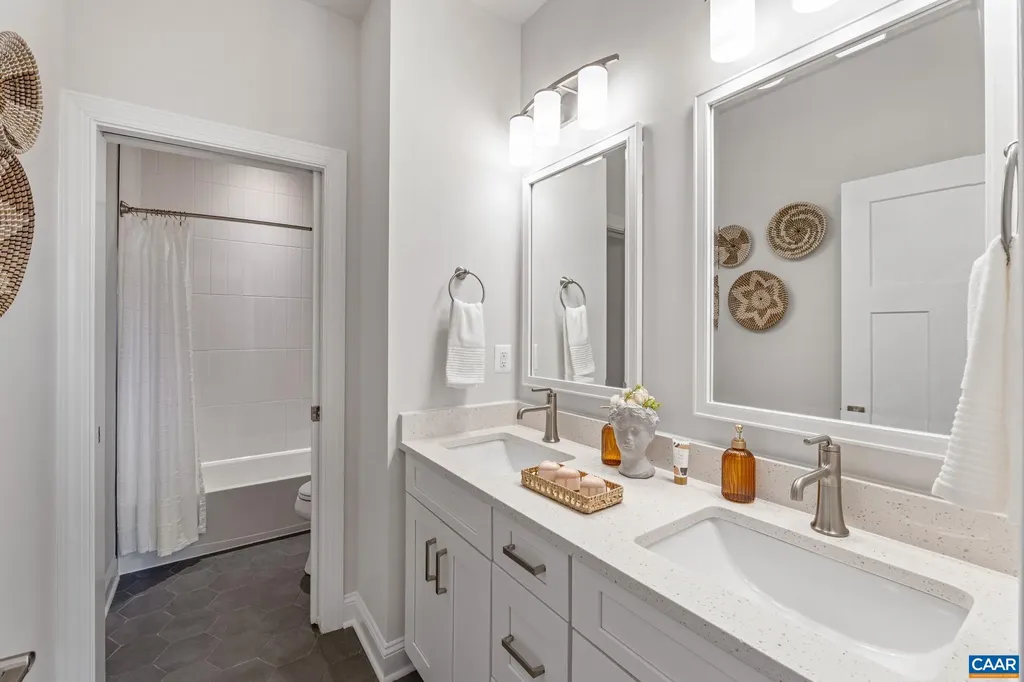 1188 Sablewood Drive Charlottesville VA 22911