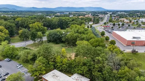 1229 Rosser Avenue Waynesboro VA 22980