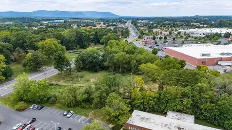 1229 Rosser Avenue Waynesboro VA 22980